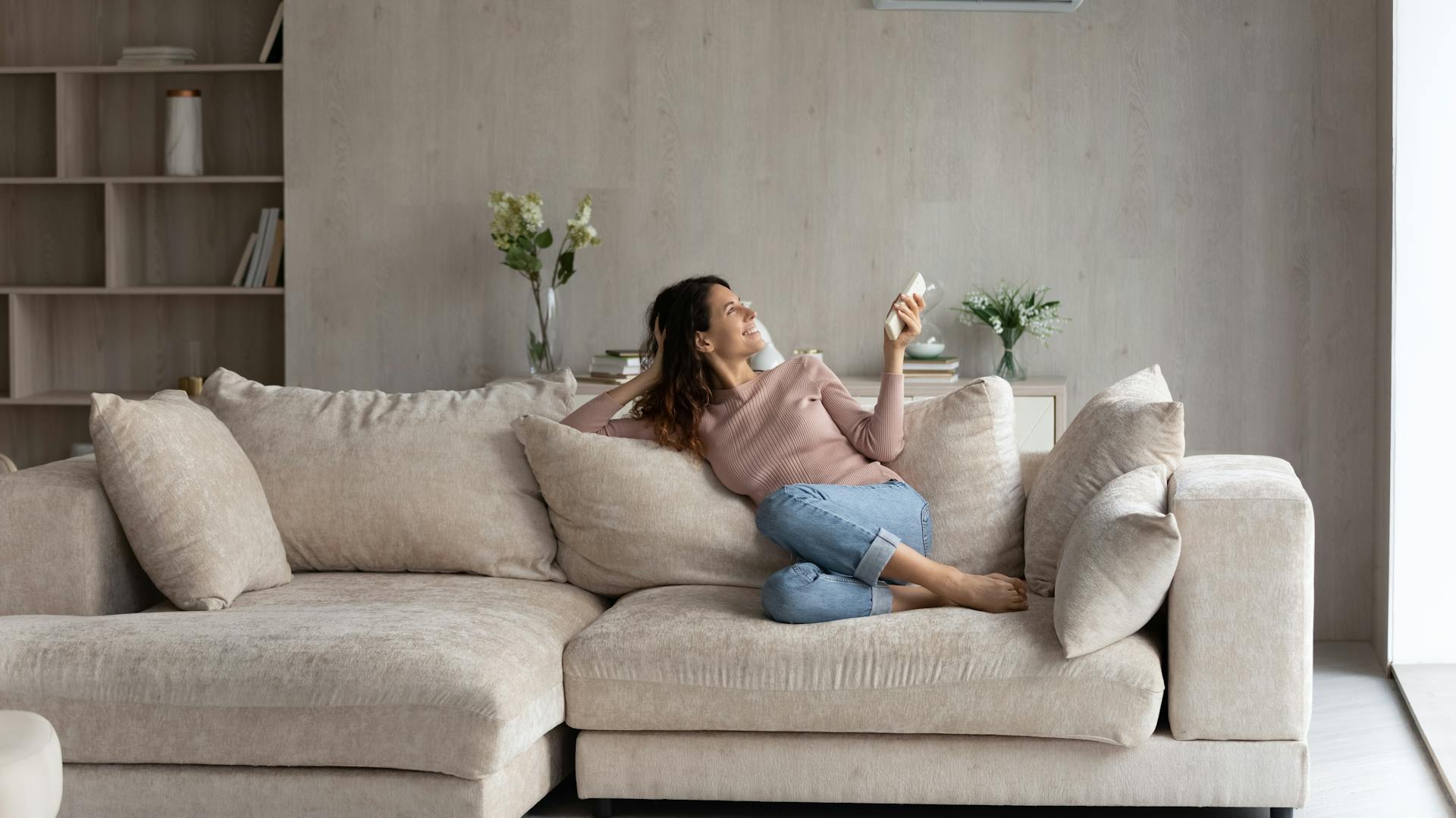 Dlaczego warto mieć w domu system chłodzenia?