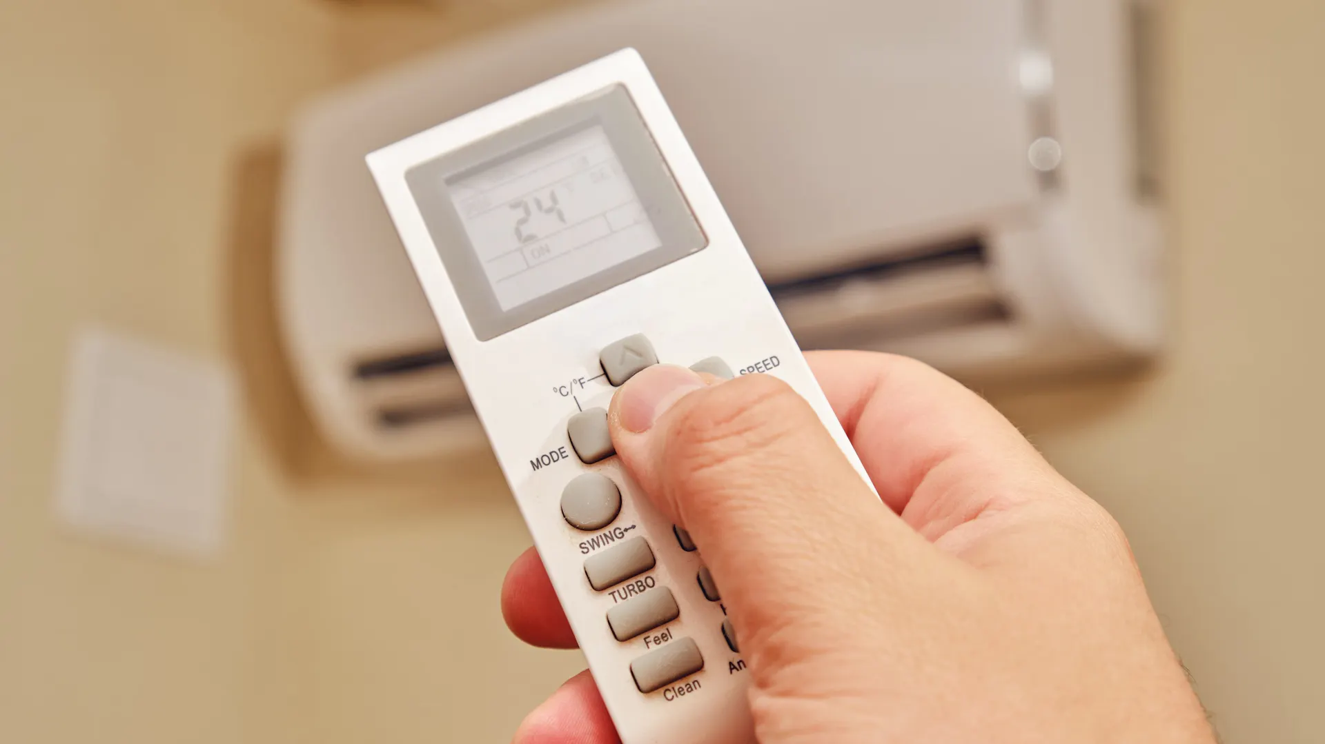 Klimatyzator z funkcją grzania zapewnia komfort termiczny przez cały rok