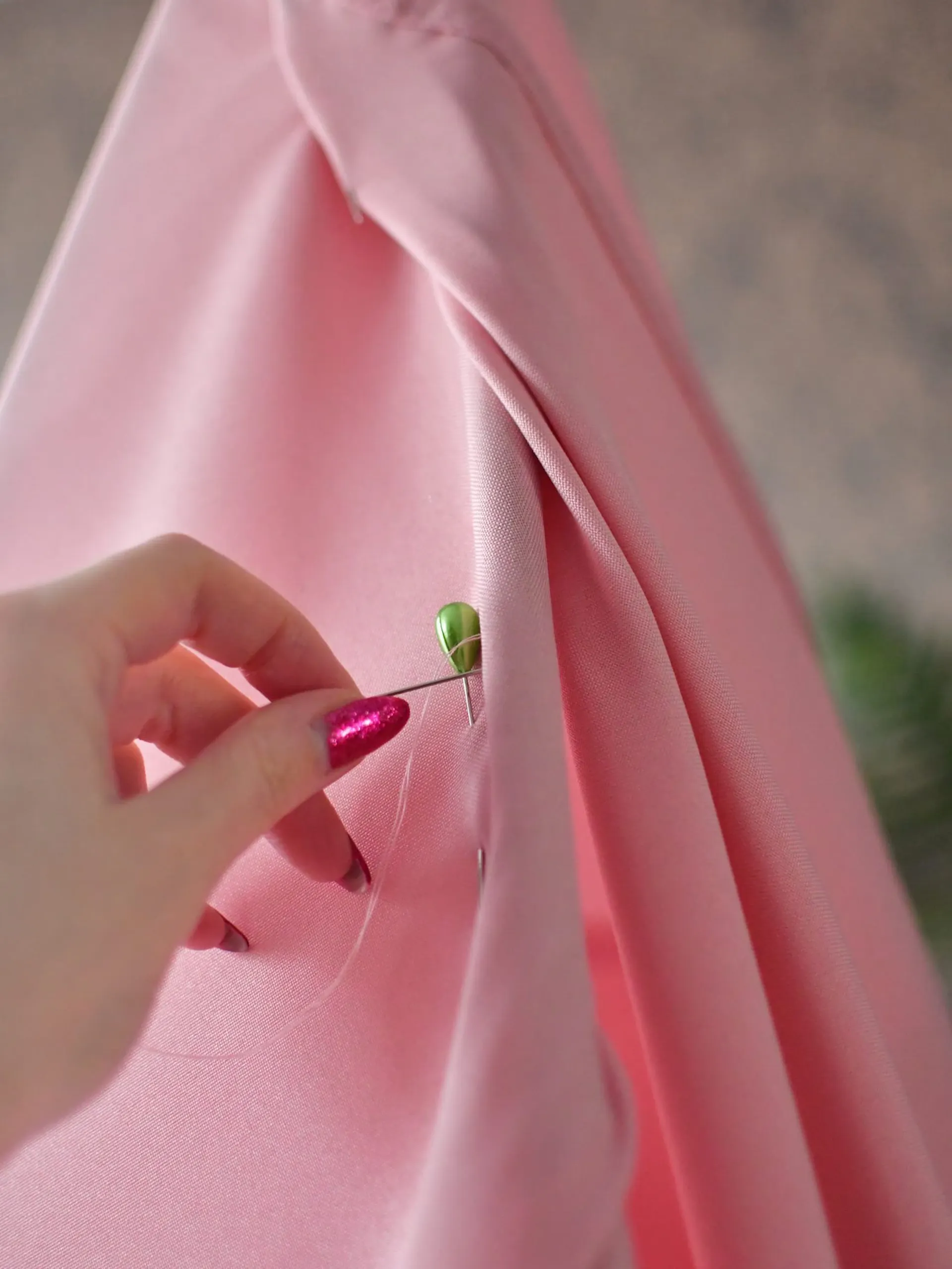 Tipi DIY - Zszywanie górnej części materiału tipi.
