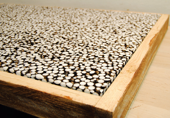 A felületszivárgó lemez behelyezése