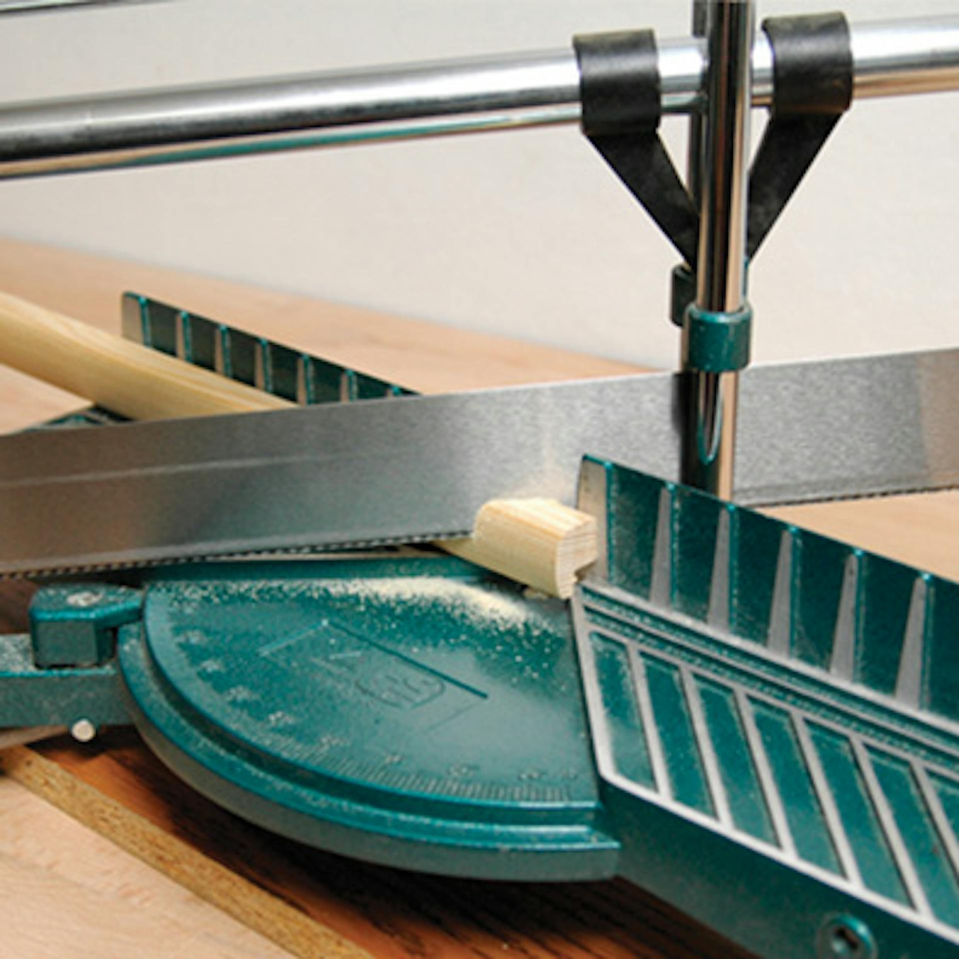 Képkeret ötletek, képkeret kivágása fűrésszel