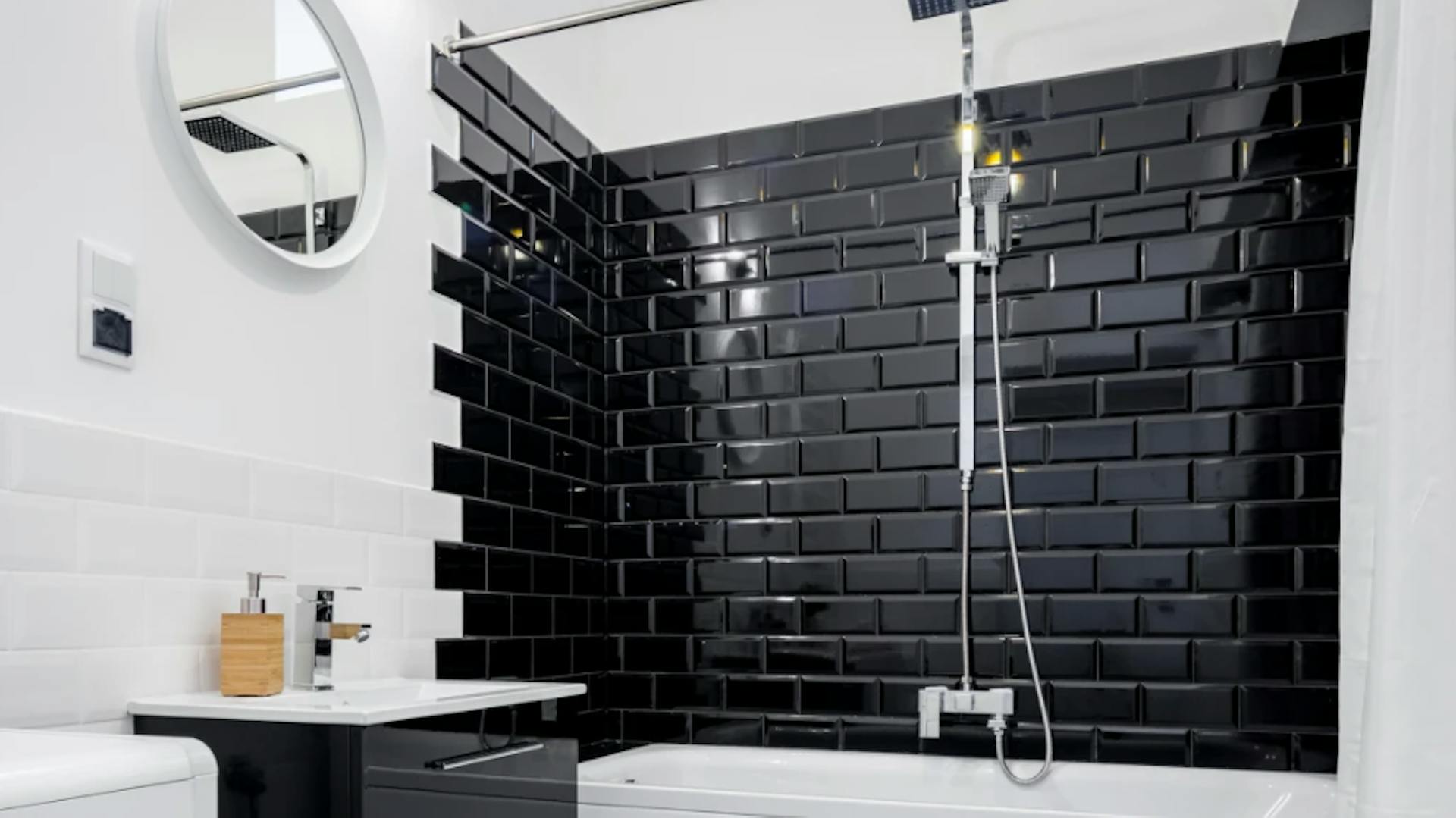 bagno elegante, rustico e retrò