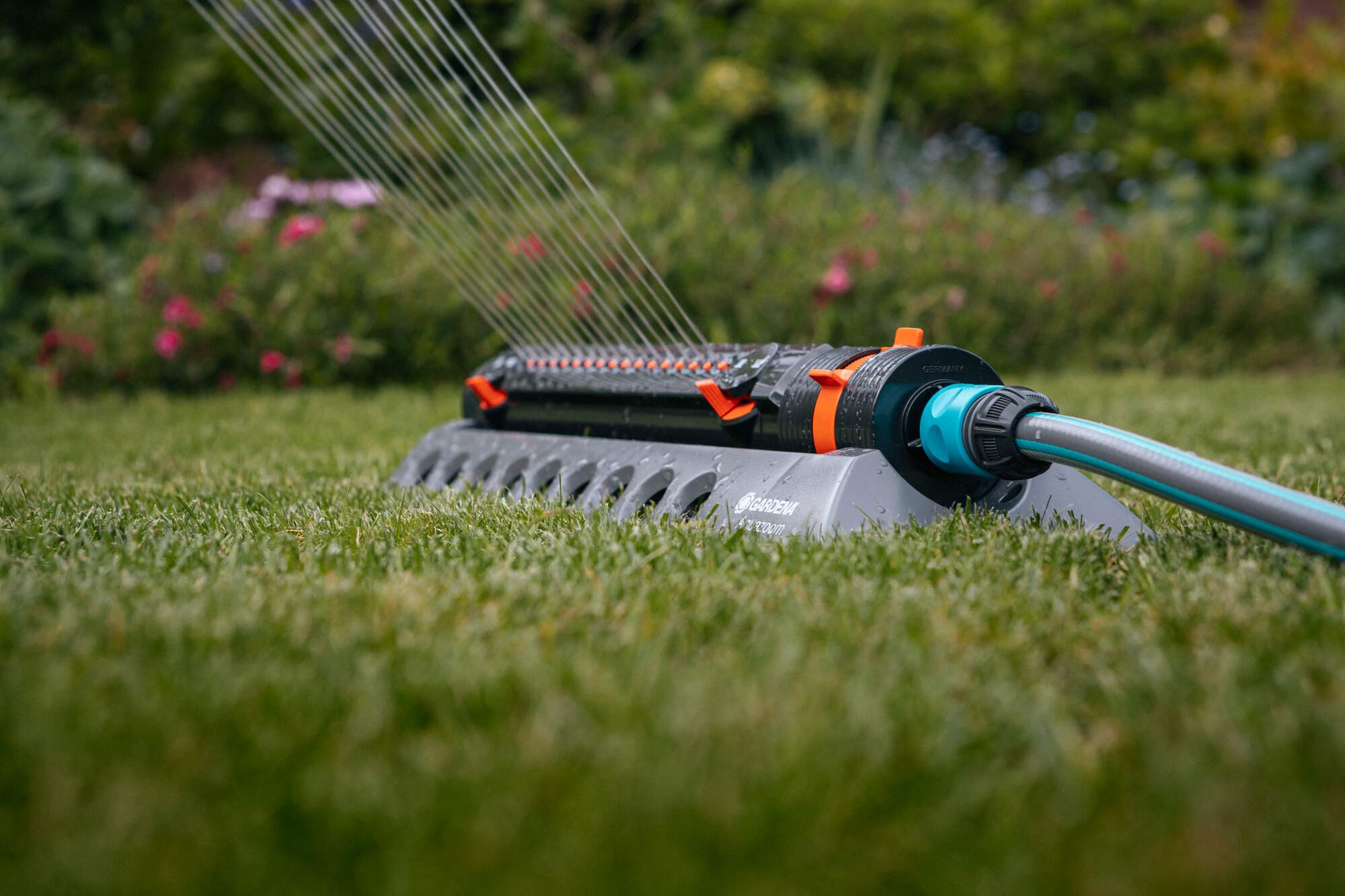 irrigazione automatica in giardino