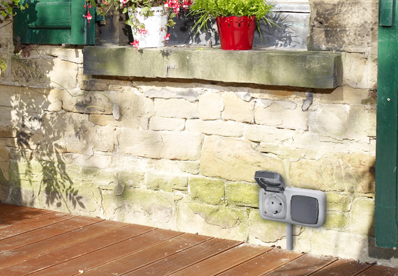 allacciamenti elettrici in terrazzo