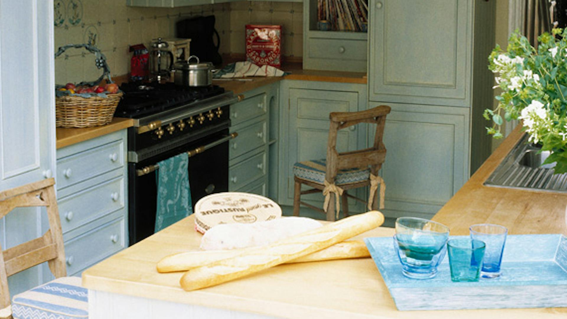 cucina con accesso al terrazzo