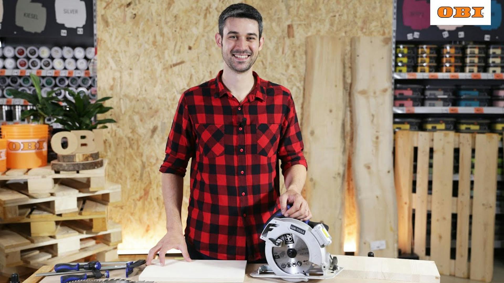 tagli dritti nel legno