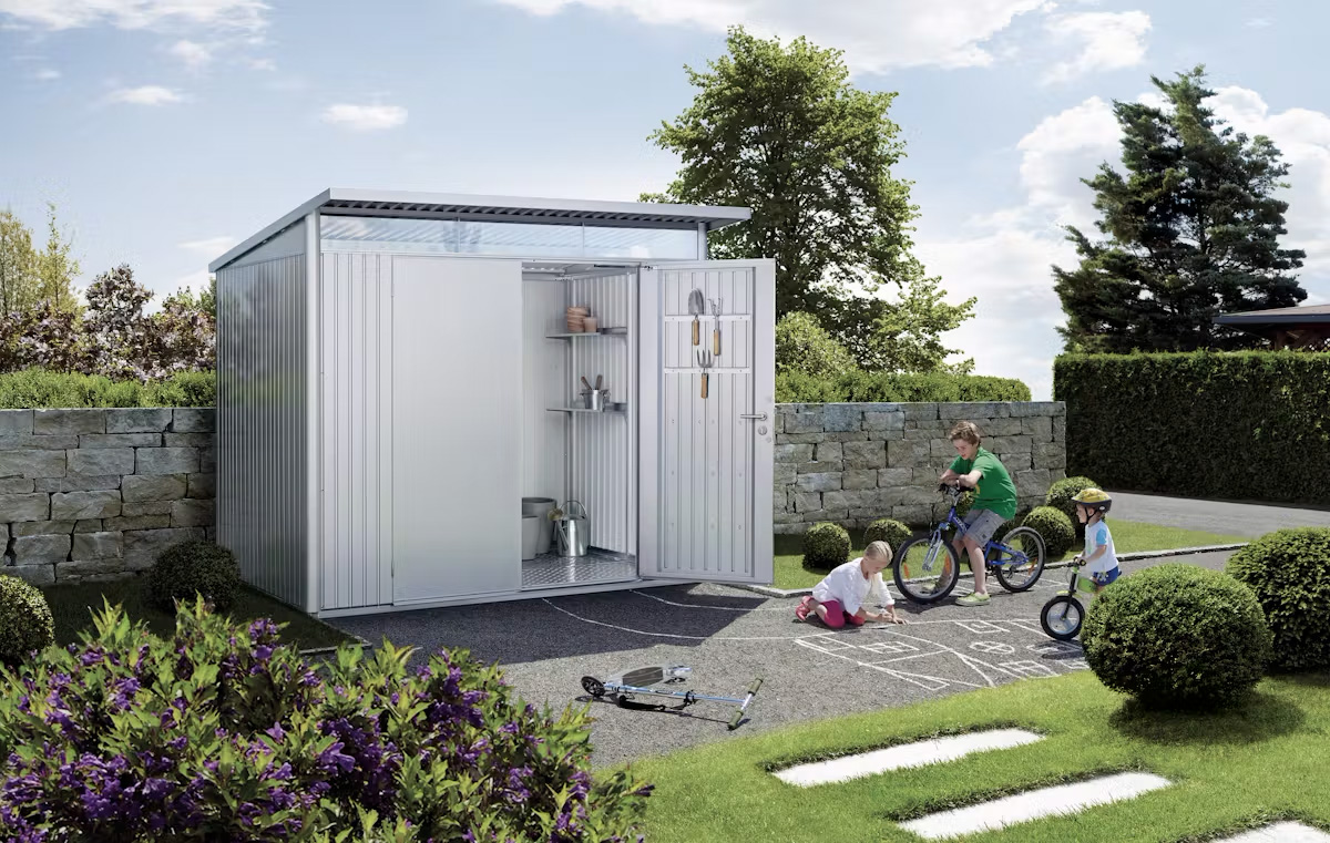 Sebastian Gundel bei seiner Begrüßungsrede