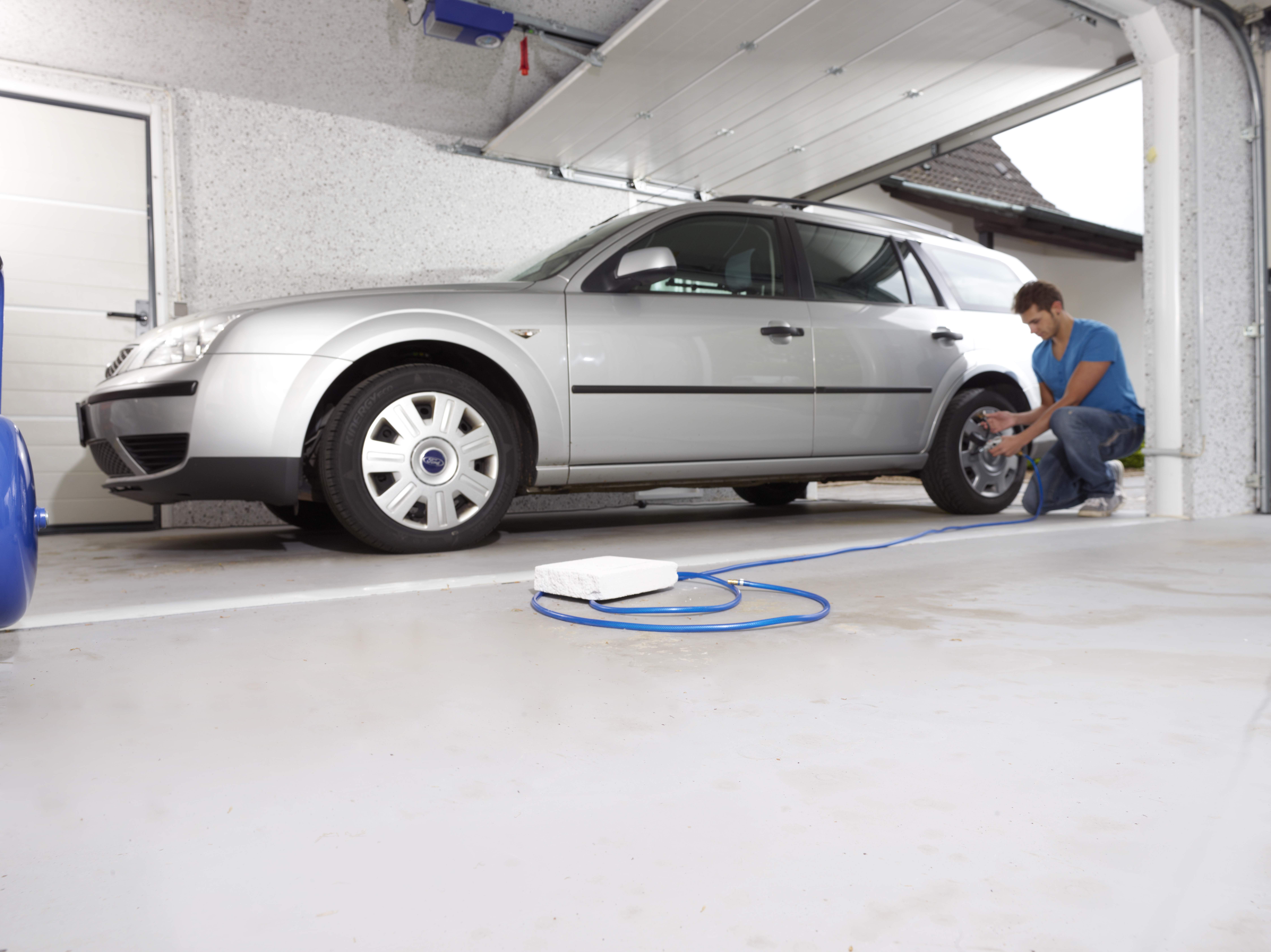 Sebastian Gundel bei seiner Begrüßungsrede