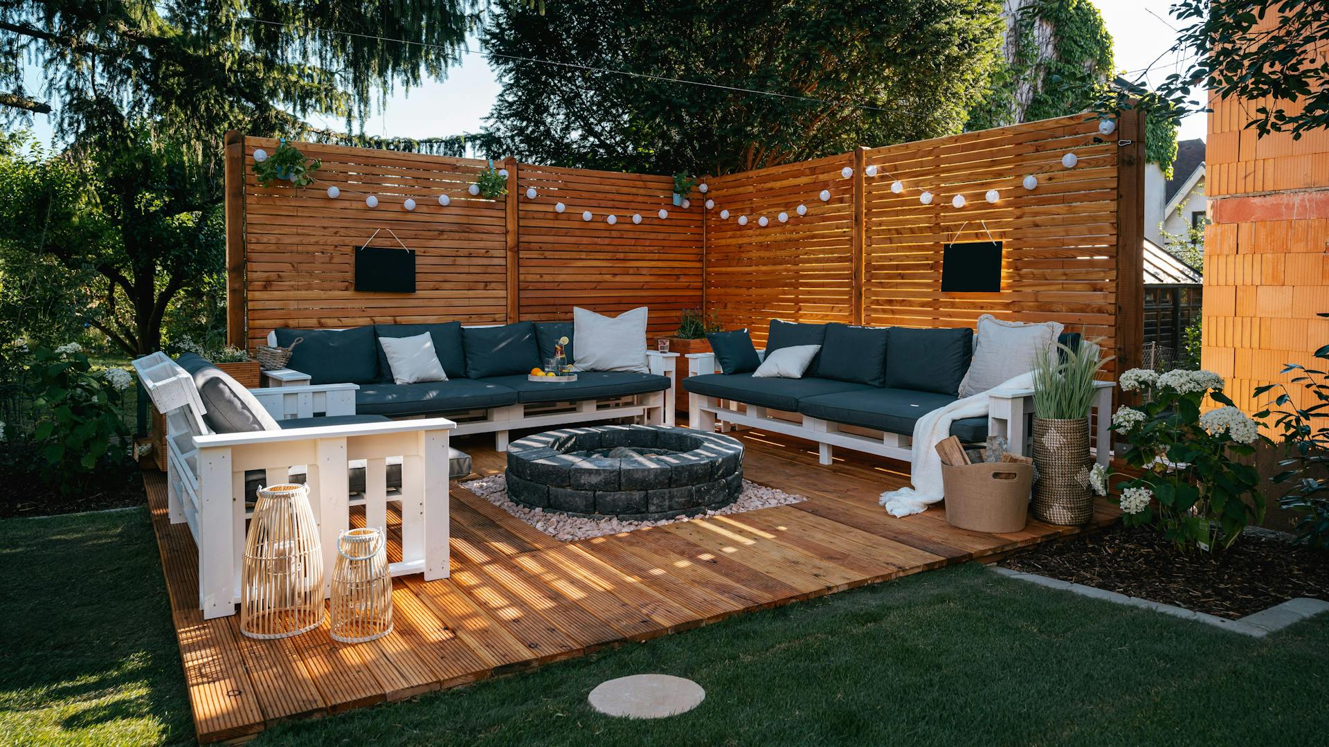 Sichtschutzzaun montieren