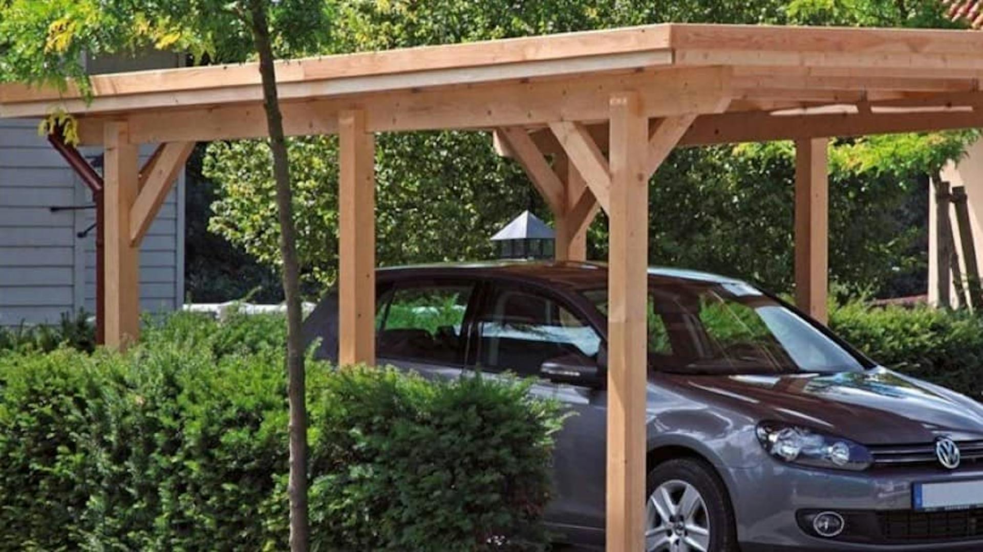 Einzel-Carport mit flachem Dach