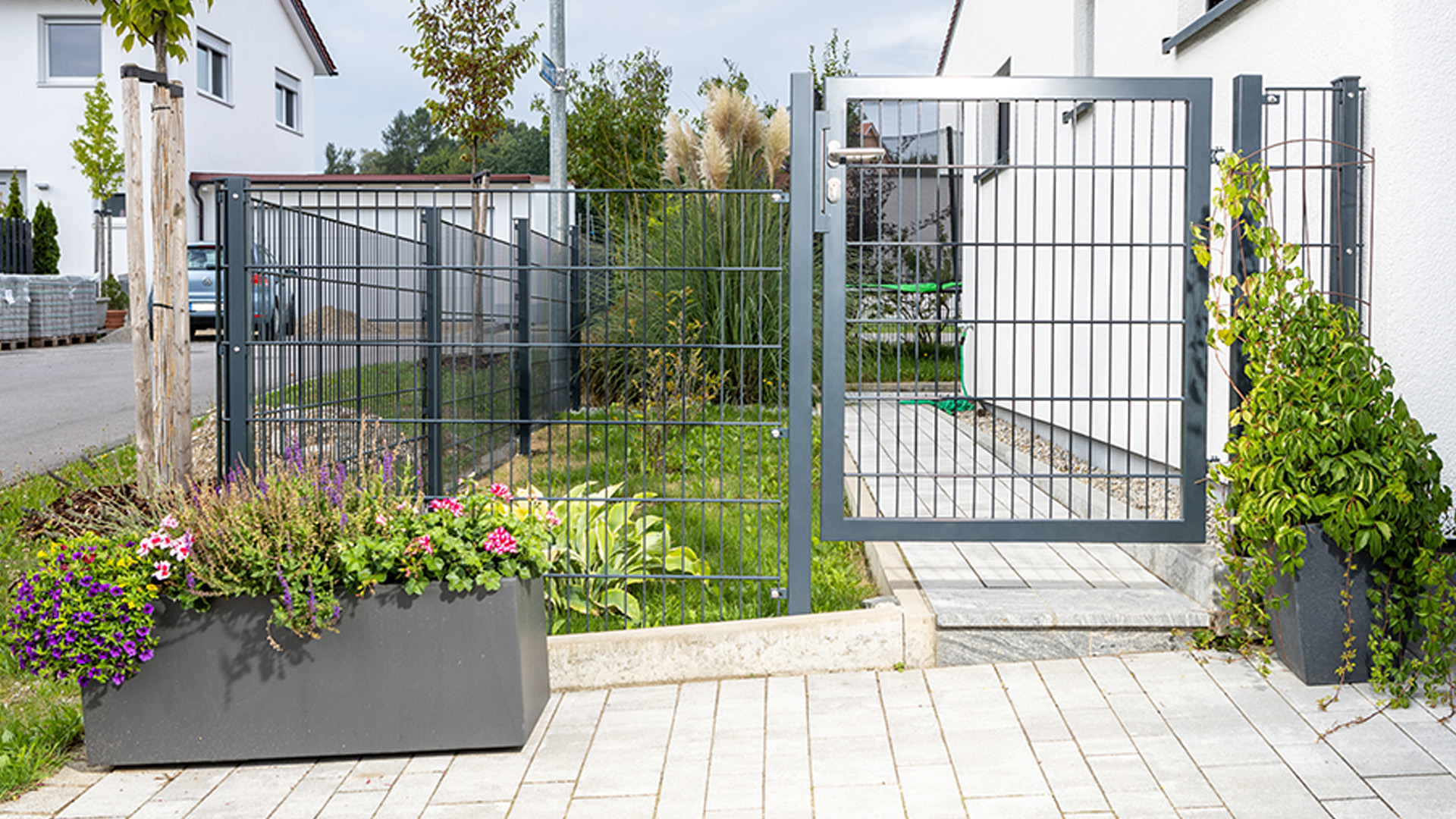Standardzaun mit Tor