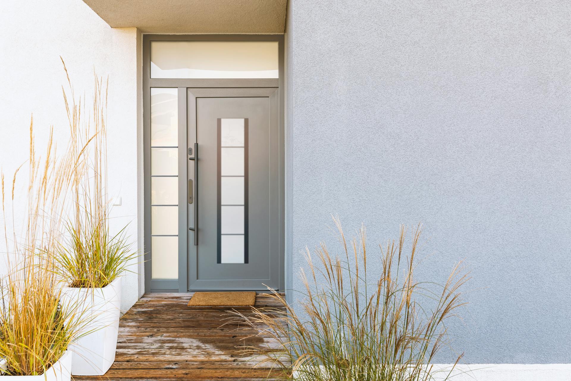 Haus-Eingangstür aus Kunststoff