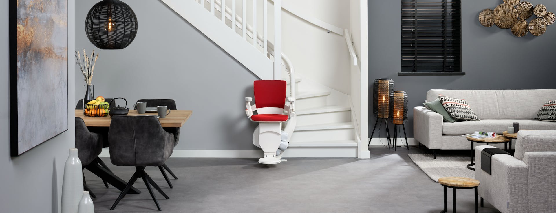 Treppenlift im Hausflur