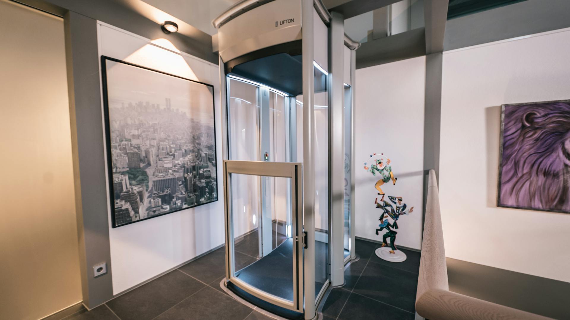 Treppenlift für Zuhause in Flieder