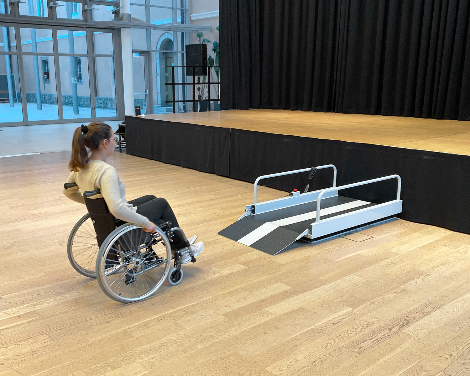 Treppenlift für Zuhause in Flieder