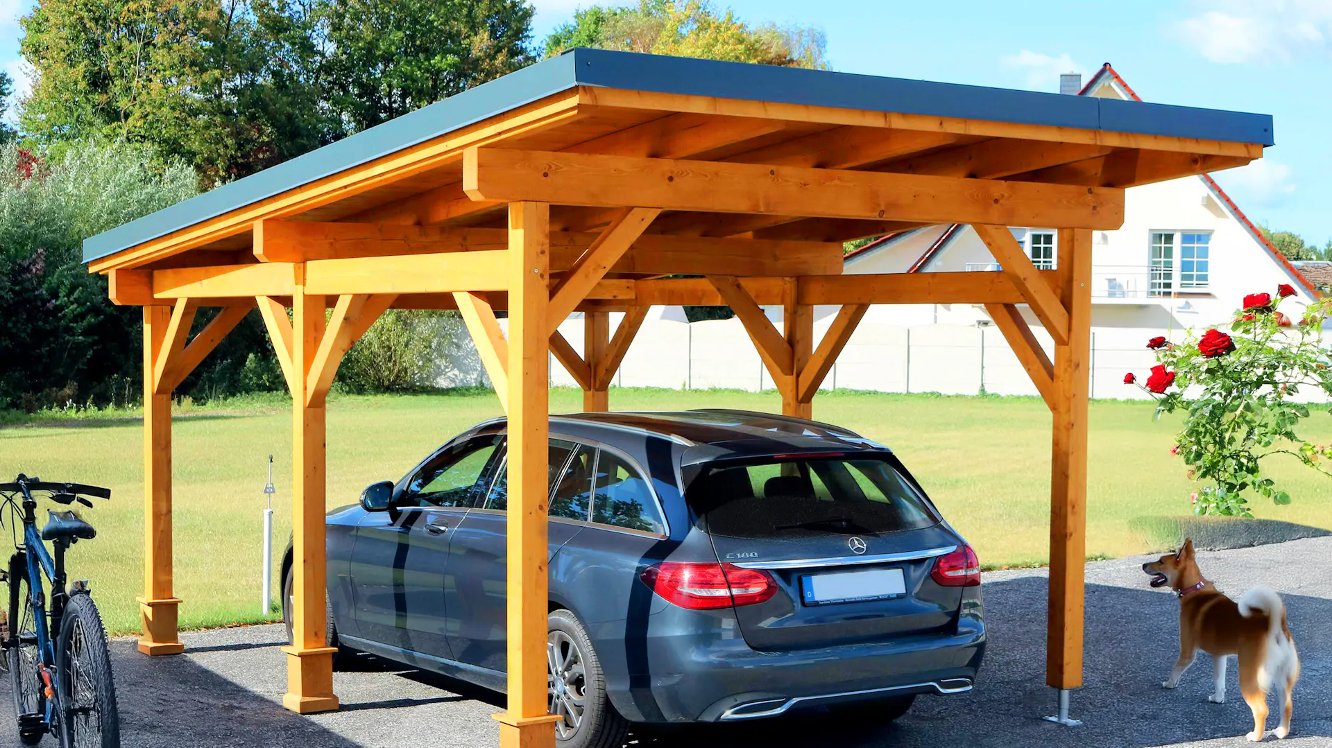 Carport mit PV Modul und Wallbox