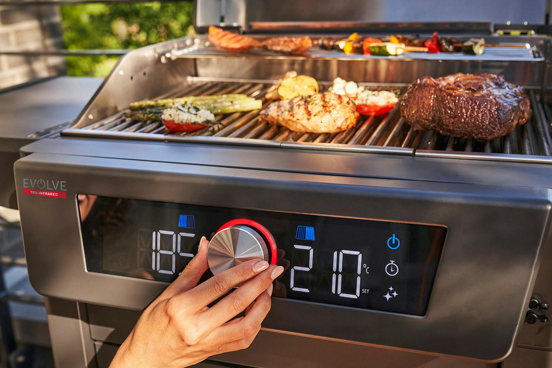 Zwei Grillzonen beim Char Broil Evolve