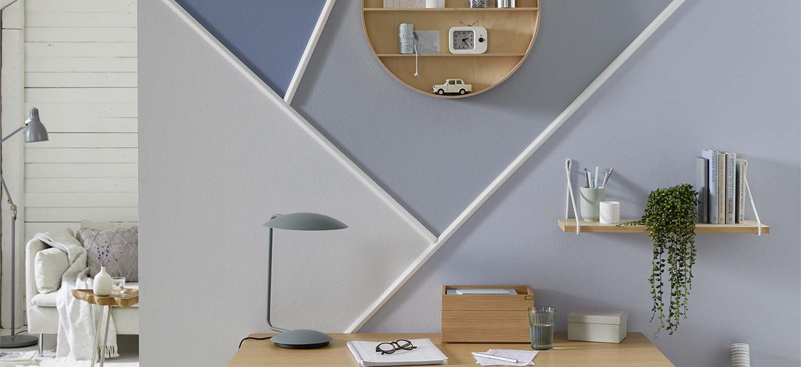 Kassettenwand in blau/weiß