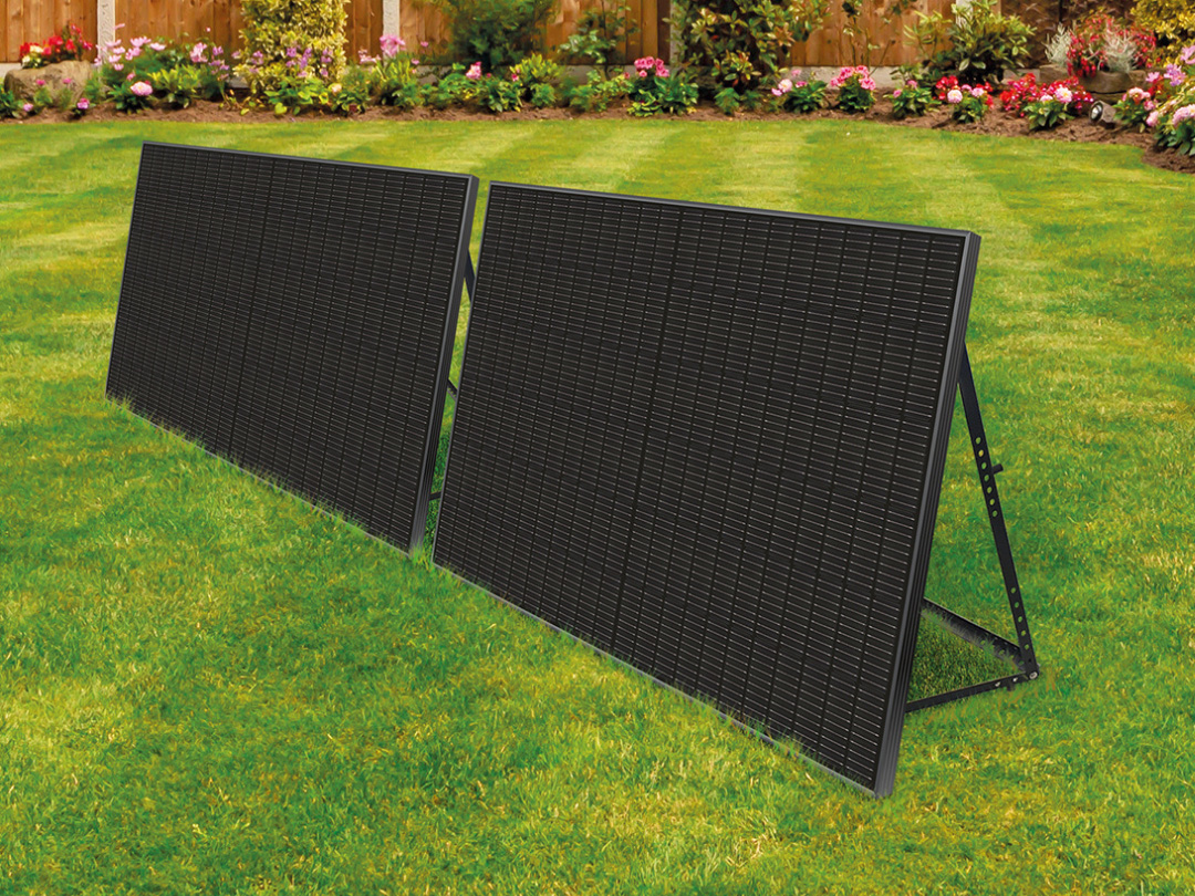 Mobile Schwaiger Solarmodule im Garten
