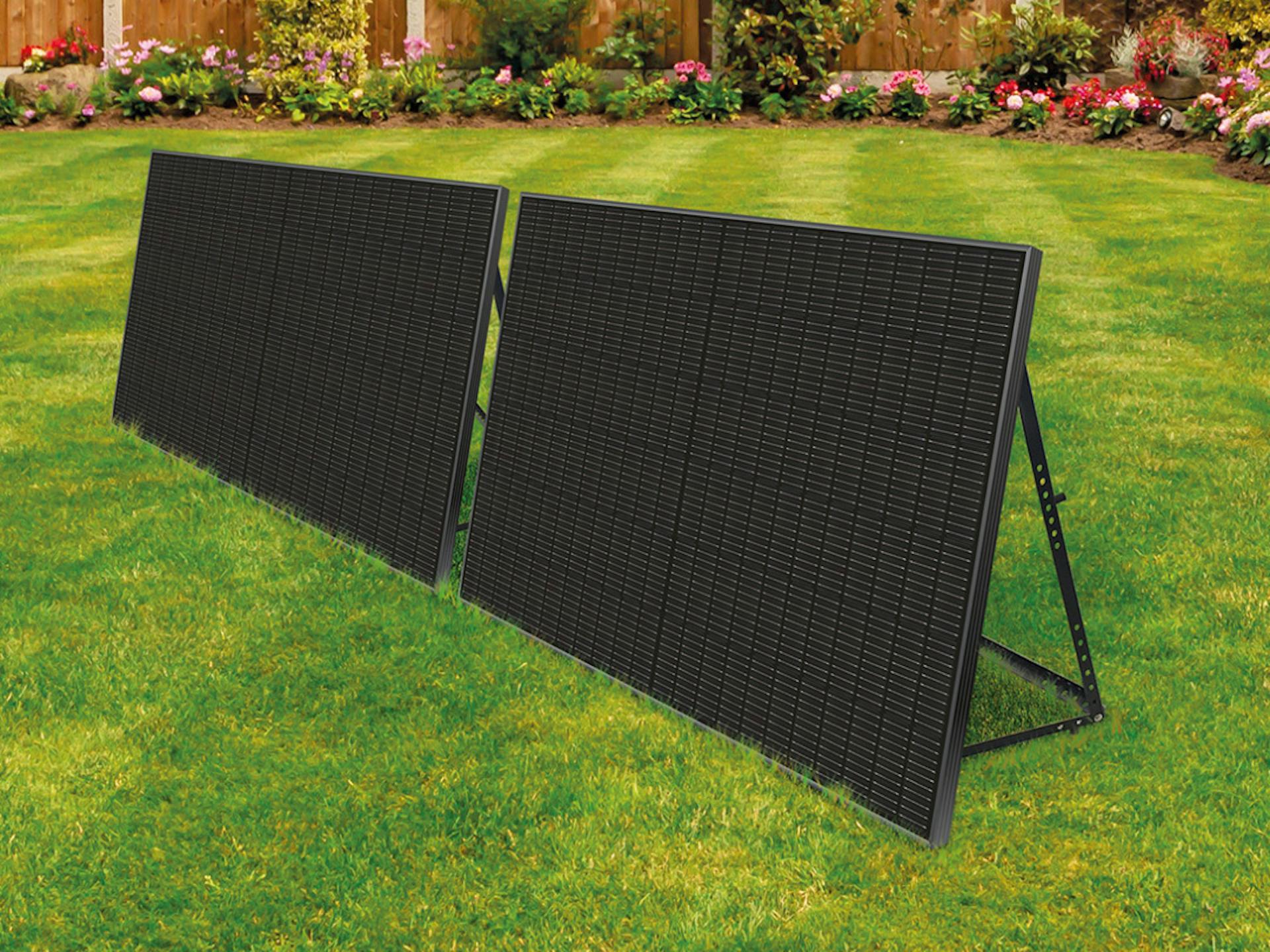 Mobile Schwaiger Solarmodule im Garten