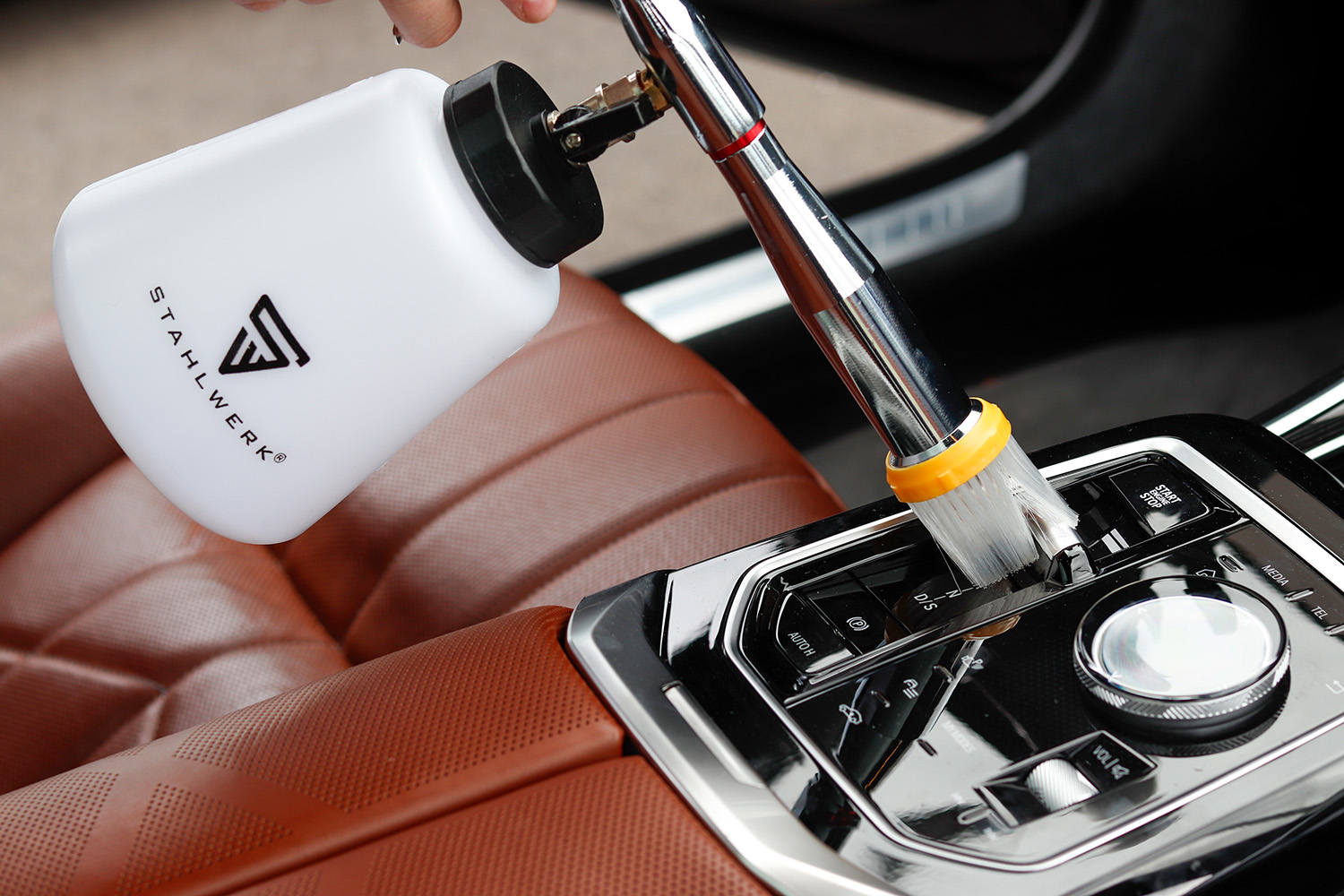 Stahlwerk Autopflege Produkt zur Reinigung im Innenraum