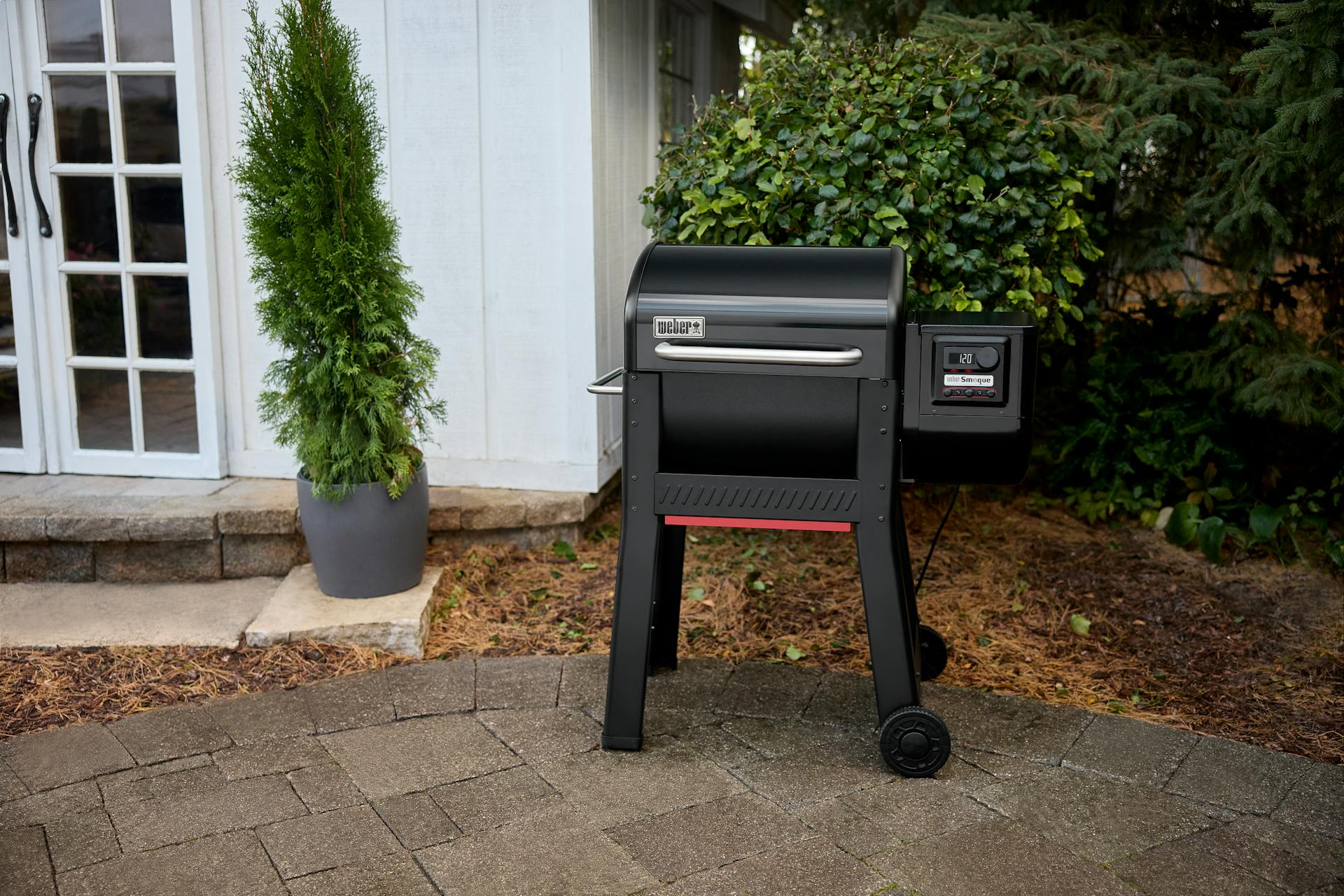 Weber Smoque Pellet Smoker
